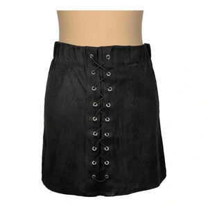 Suzette Black Faux Suede Mini skirt Size L‎